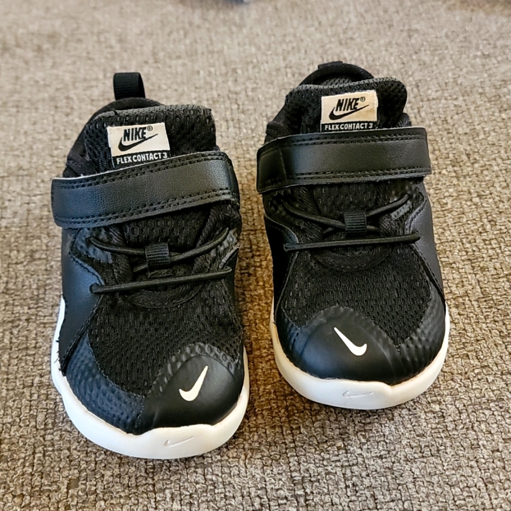 Used Black Toddler Boys Nike Size 6c